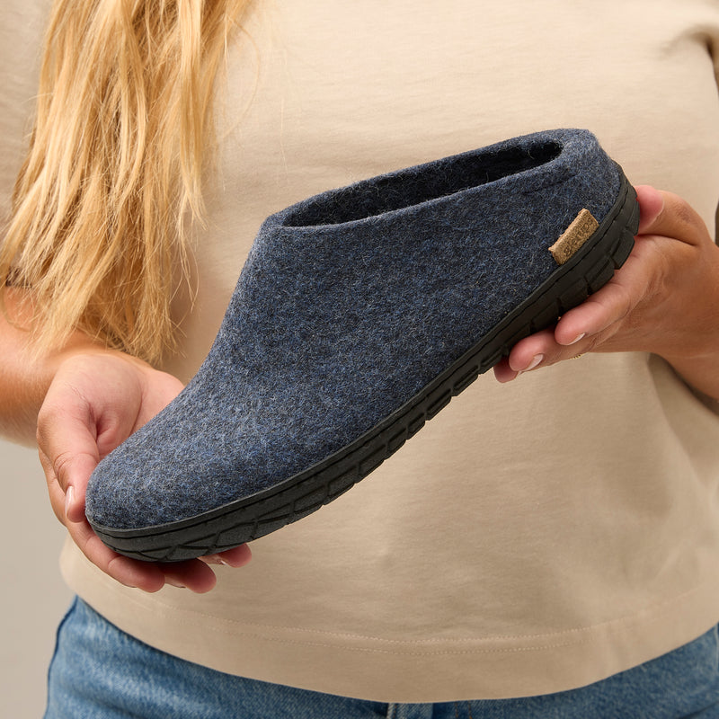 glerups Tøffel med naturgummisål - sort Tøfler med naturgummisål Denim